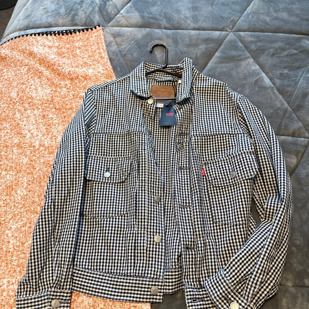 Levi Trucker Jacket